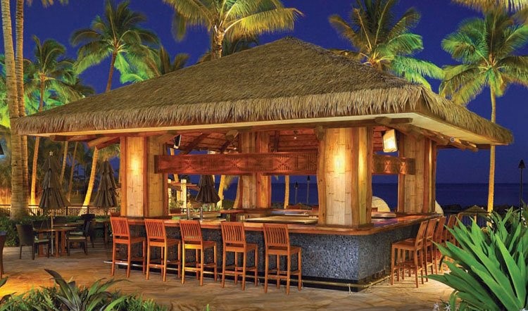 Live Music at the Makai Beach Bar