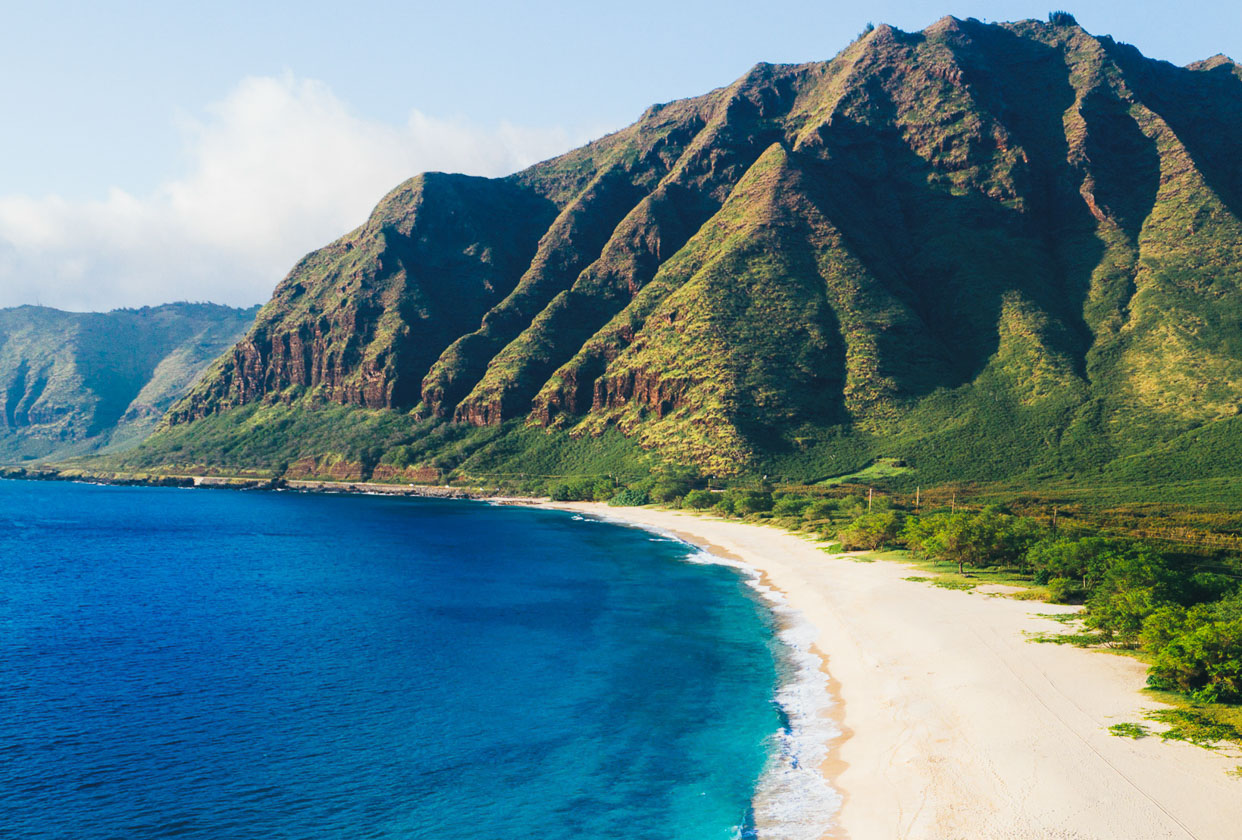 Oauhu’s Most Secluded Beach – Mākua Beach